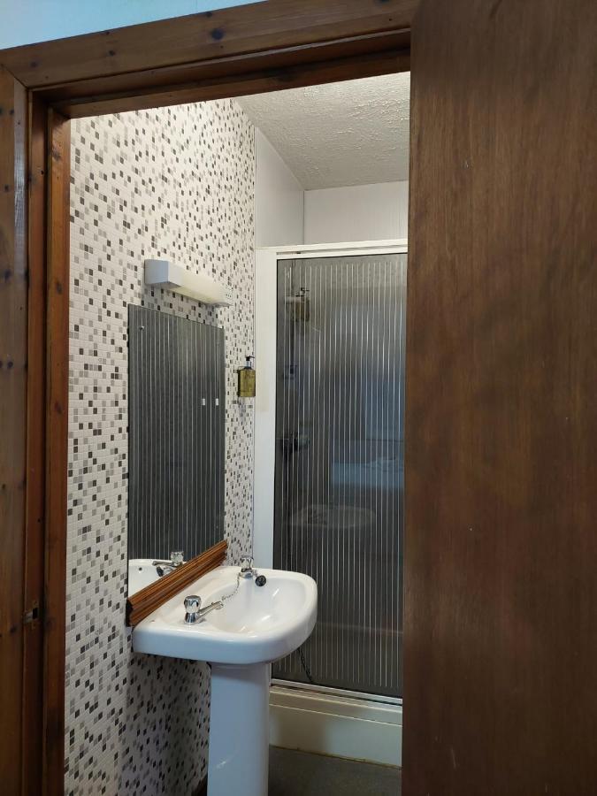 Twa Dogs Inn Keswick  Bagian luar foto