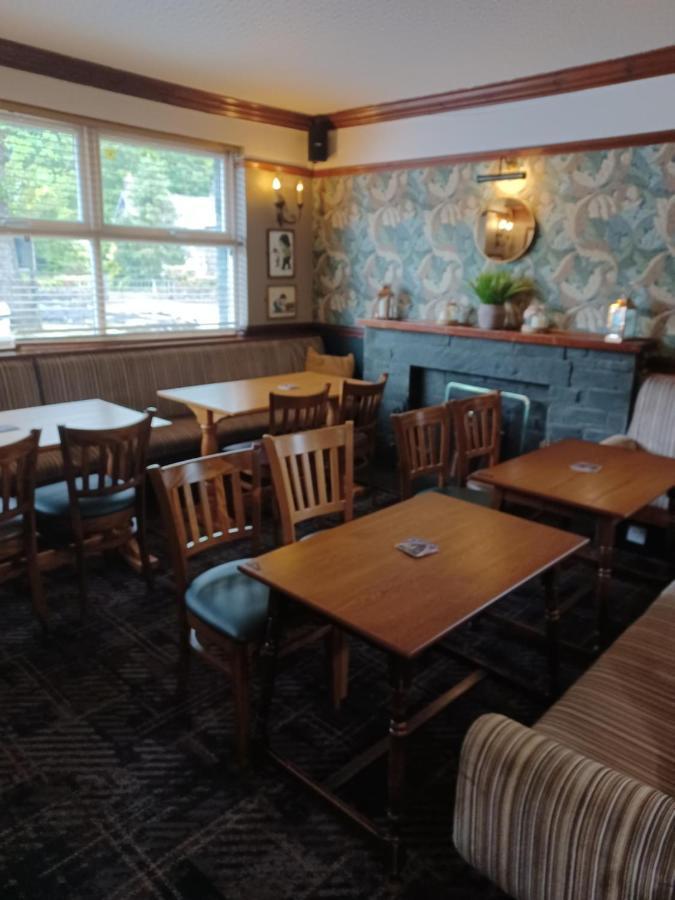Twa Dogs Inn Keswick  Bagian luar foto