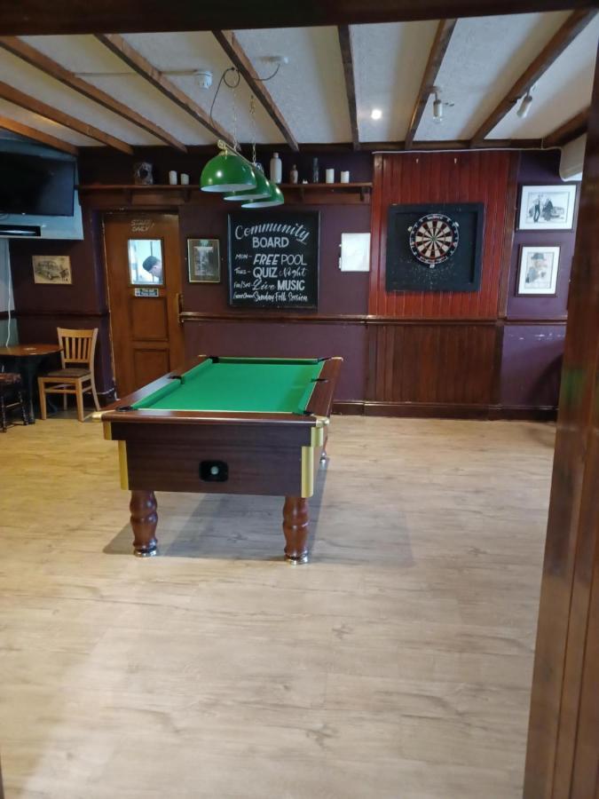 Twa Dogs Inn Keswick  Bagian luar foto